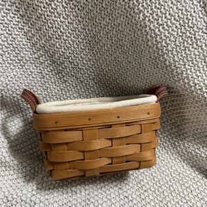 Longaberger Tea Basket with‎ a classic stain and leather handles